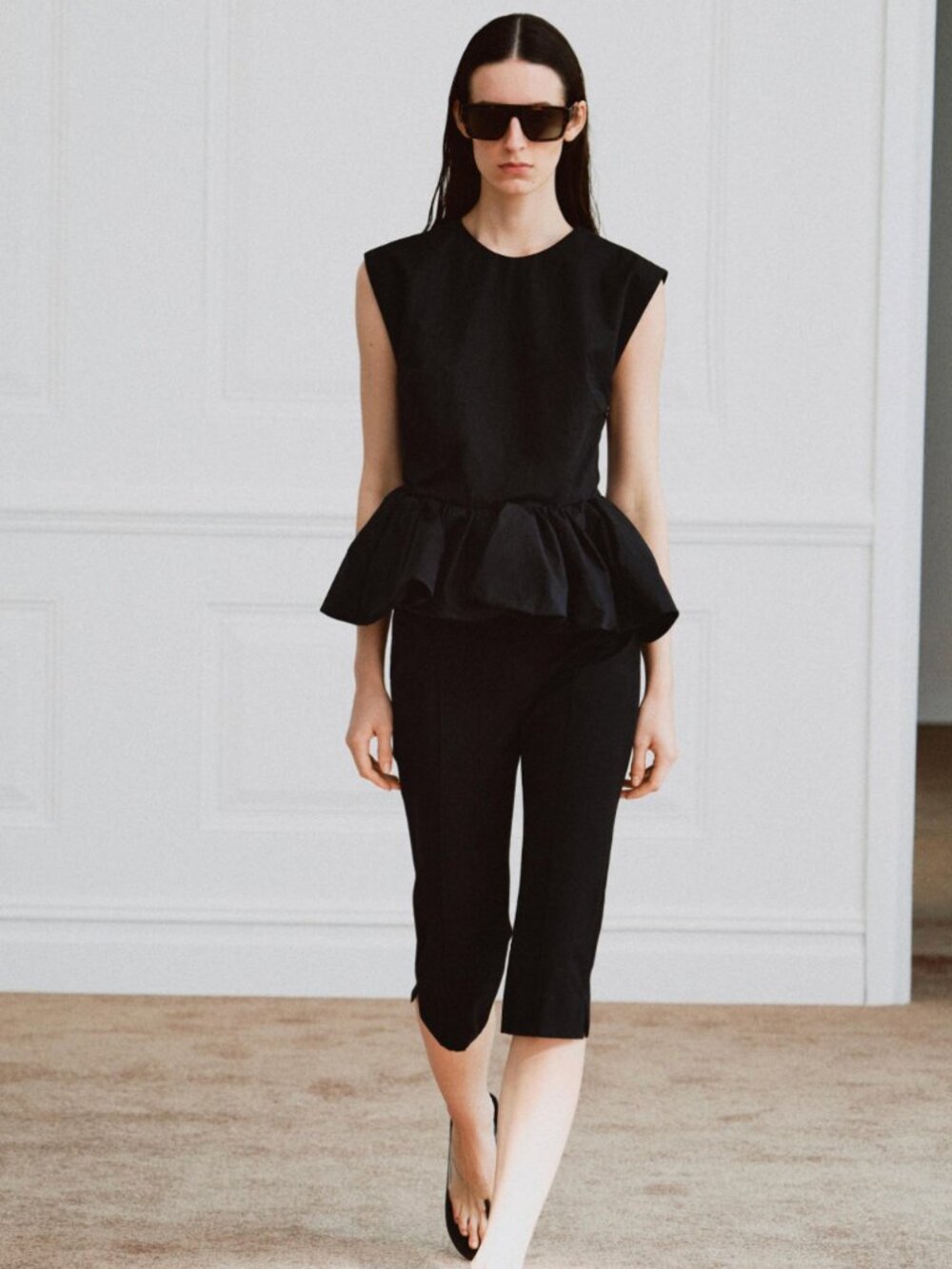 ZARA Woman Collection Black Sleeveless Peplum Top NWT S - Picture 2 of 13